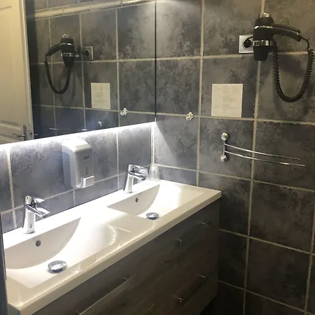 Le Lys D'or Hotell Vauvert