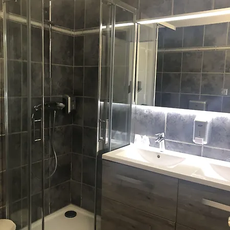 Le Lys D'or Hotell Vauvert
