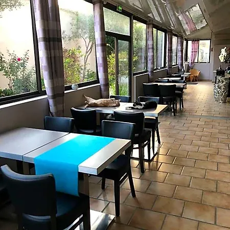 Le Lys D'or Hotel Vauvert