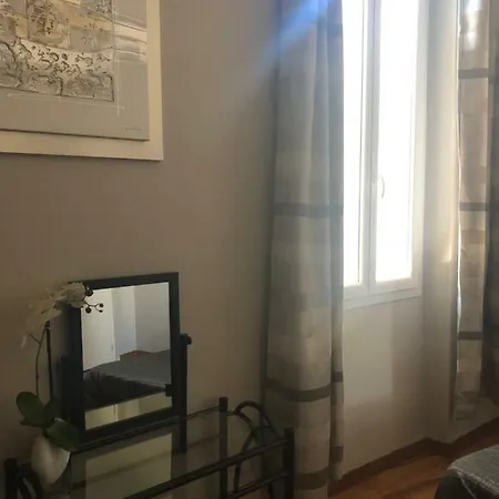 Le Lys D'or Hotel Vauvert