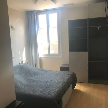 Le Lys D'or Hotell 2*