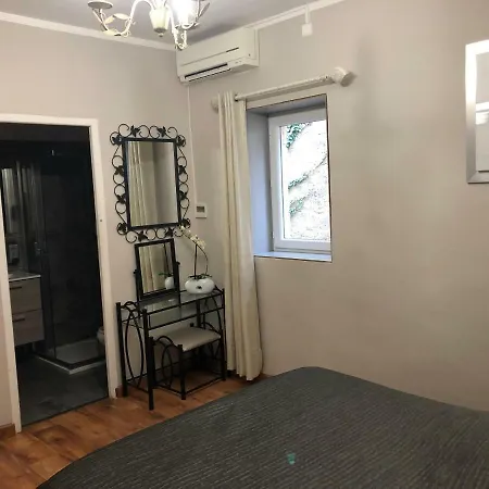 Hotel Le Lys D'or Vauvert